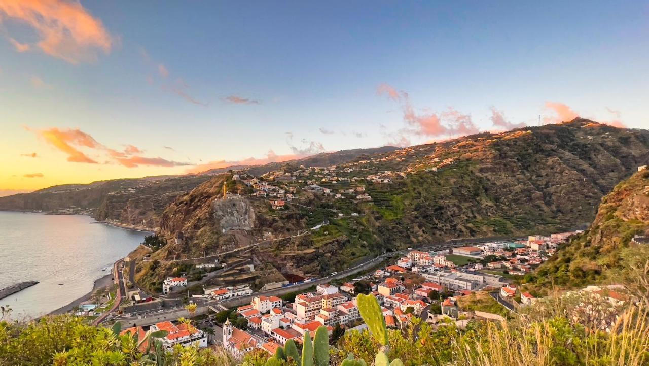 Holiday Apartment Ocean View Ribeira Brava Bagian luar foto